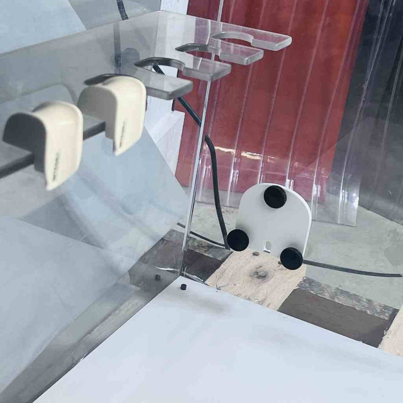 Flow Sciences Ventilated Ductless Balance Enclosure 32 Inch Lab Equipment: Other Lab Equipment Flow Sciences