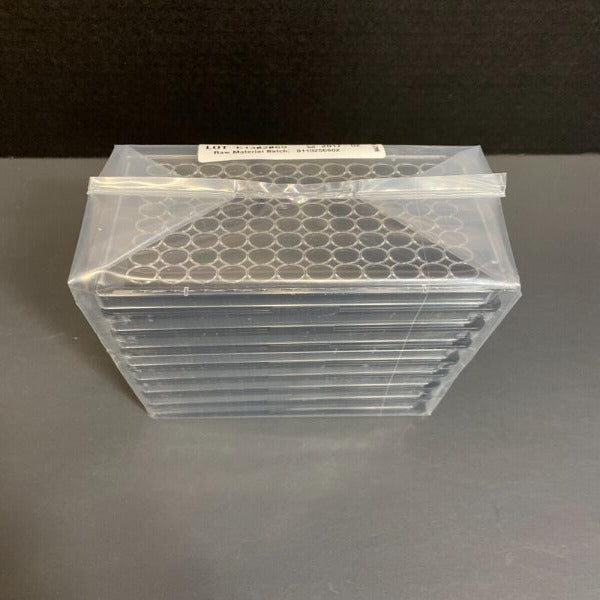Greiner BioOne 655090 Microplate with Lid 96 Well Sealed (32 Plates) — Life Sciences Trading