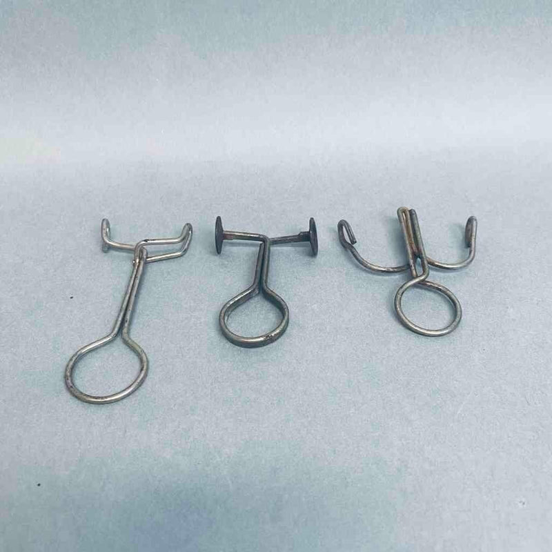 Hach Assorted Pinchcock Clamps for 1/2 in Diameter Tubing - Lot of 13 Clamps Lab Clamps & Retort Stands Hach