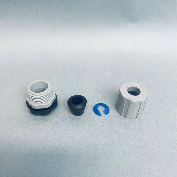 Hubbell Cord Connector 1/2 in. F1 Nylon Lot of 4 Connectors Other Fittings & Adapters Hubbell