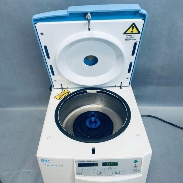 IEC Micromax Cetrifuge 120V 6.25A 60 Hz Centrifuges IEC
