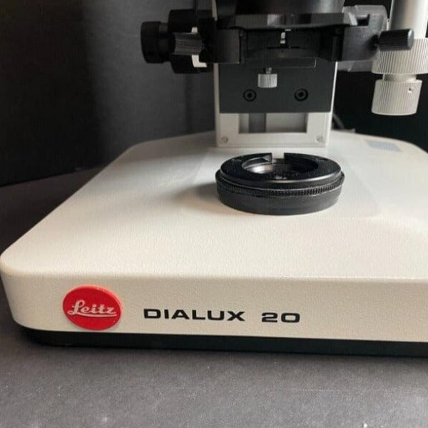 Leitz Dialux 20 Microscope 5 Objective Binocular Includes 4 Objectives Lab Equipment::Other Lab Equipment Leitz