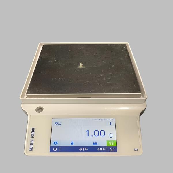 Mettler Toledo Precision Balance 1200 g Max Load 0.01 g Readability Lab Equipment::Other Lab Equipment Mettler Toledo