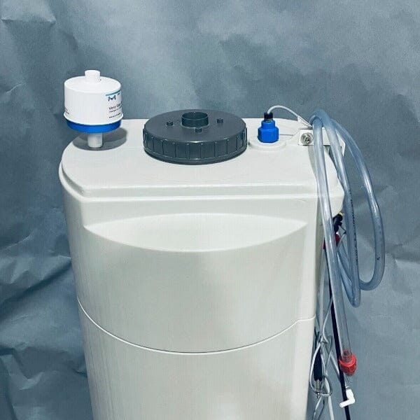 Millipore Storage Tank 100 L PE for Reverse Osmosis Systems Lab Equipment: Other Lab Equipment Millipore