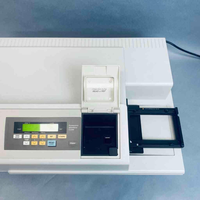Molecular Devices SpectraMax M2e Microplate Reader Multi-Detection Spectrometers & Spectrophotometers Molecular Devices