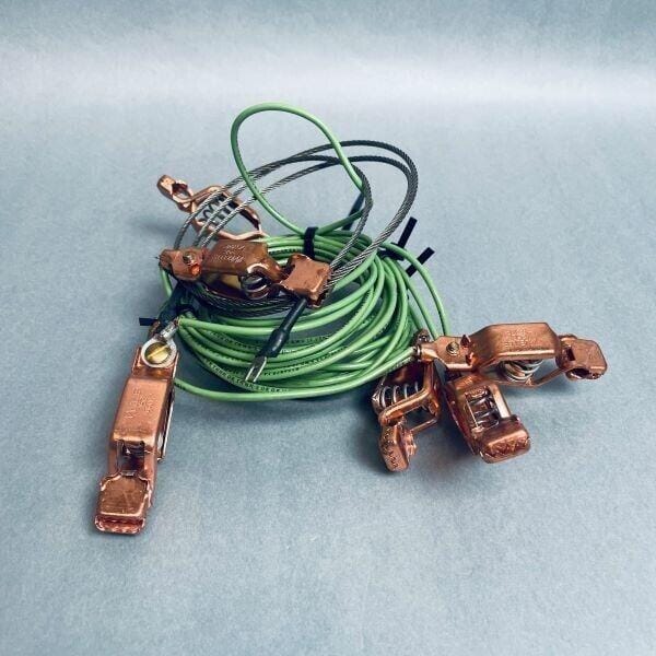Mueller Electric Alligator Clip Copper Set of 7 Clips in Series w/ Leading Wire Lab Equipment: Other Lab Equipment Mueller Electric