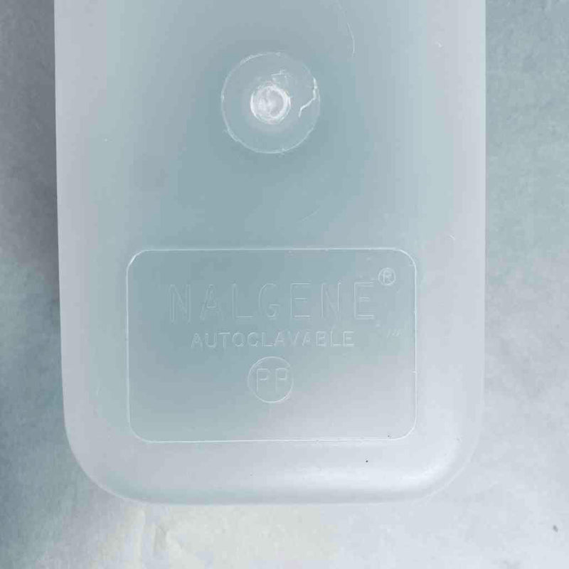 Nalgene Sterilizing Pan 2 L Autoclavable 4.25 in. Depth 10.25 x 6.25 in. Polypropylene Sterilization Trays & Cases SP Bel-Art