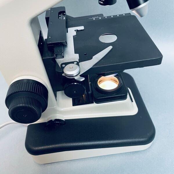 Nikon Alphaphot-2 YS2 Binocular Microscope with Four Objectives Microscopes Nikon