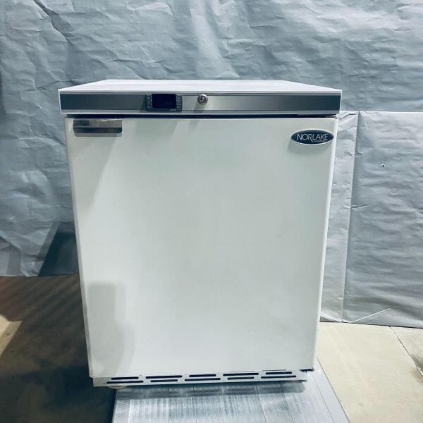 Norlake Auto Defrost -20 C Freezer 4.2 cu ft. Under Counter Lab Freezers & Refrigerators Norlake