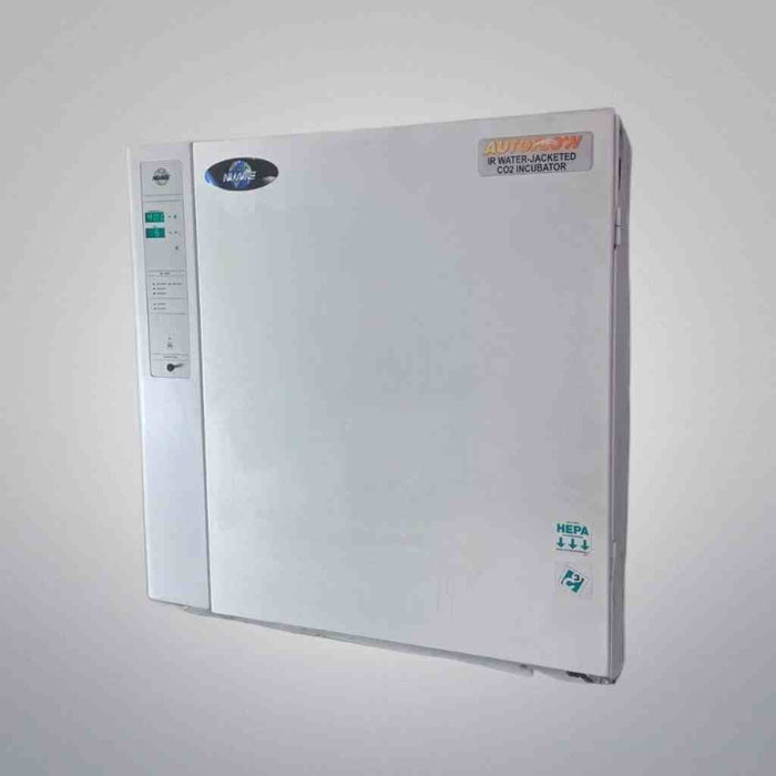 NuAire Water Jacketed CO2 Incubator Series 7 with 2 Shelves Lab Incubators Nuaire