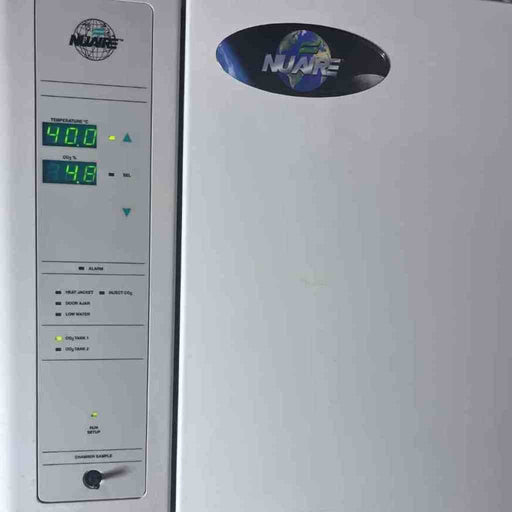 NuAire Water Jacketed CO2 Incubator Series 7 with 2 Shelves Lab Incubators Nuaire