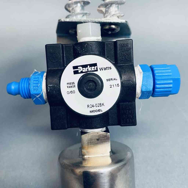 Parker Watts Pressure Regulator 1/4 in. with Pressure Gauge and Wall Mount Air Pressure Regulators Parker