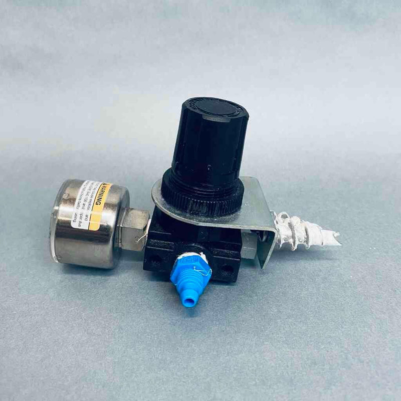 Parker Watts Pressure Regulator 1/4 in. with Pressure Gauge and Wall Mount Air Pressure Regulators Parker