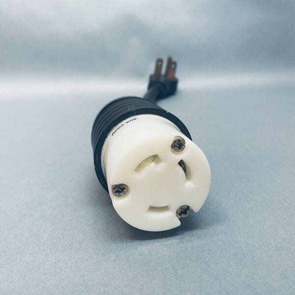 Pass & Seymour NEMA Turnlok Connector 19 in. Electricord Power Cord 30 A 240V Power Regulators & Converters Pass & Seymour