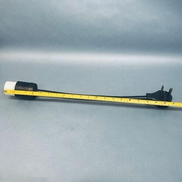 Pass & Seymour NEMA Turnlok Connector 21 in. Electricord Power Cord 30 A 240V Power Regulators & Converters Pass & Seymour