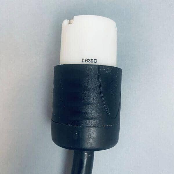 Pass & Seymour NEMA Turnlok Connector 21 in. Electricord Power Cord 30 A 240V Power Regulators & Converters Pass & Seymour