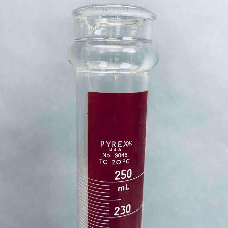 Pyrex Graduated Cylinder 250 ml with Reinforced Glass Bead Lifetime Red Strip Graduated Cylinders PYREX