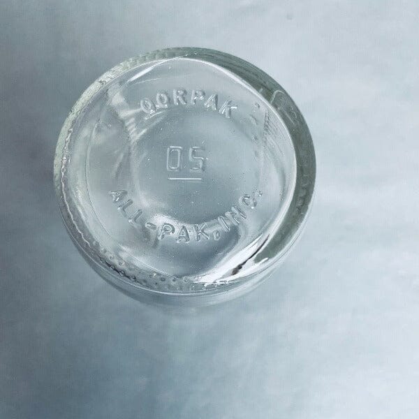 Qoropak Round Beaker 8 oz Glass Graduated with Thermoset Lid Total of 18 Bottles Lab Consumables::Reagent and Storage Bottles Qorpak