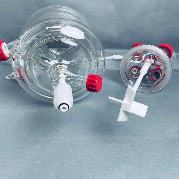 Radleys Vacuum Jacketed Process Vessel Kit 2000 ml with Stirrer and Probe Lab Equipment::Bioreactors & Fermenters Radleys