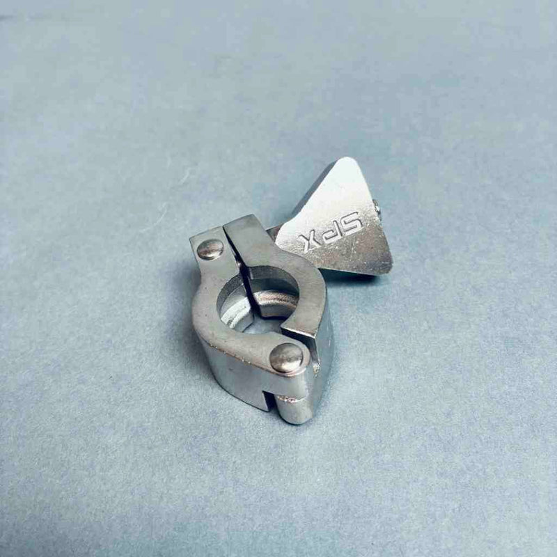 SANI-LOCK 14CW0925 Sanitary Fitting Clamp 3/4 in Lot of 7 Clamps Sanitary Fittings Sani-Lock