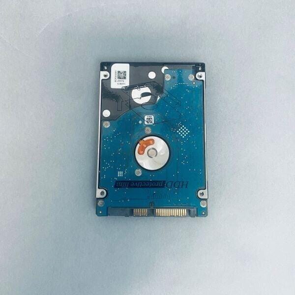 Seagate Momentus SATA Hard Drive 750 GB 7200 RPM 16 MB Cache 2.5 in. Internal Hard Disk Drives Seagate