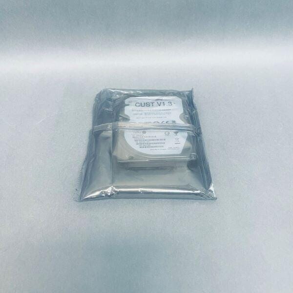 Seagate Momentus SATA Hard Drive 750 GB 7200 RPM 16 MB Cache 2.5 in. Internal Hard Disk Drives Seagate