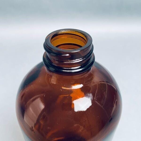 Standard Boston Round Glass Bottle Amber 16 oz with White Cap Total of 7 Bottles Jars & Reagent Bottles VWR