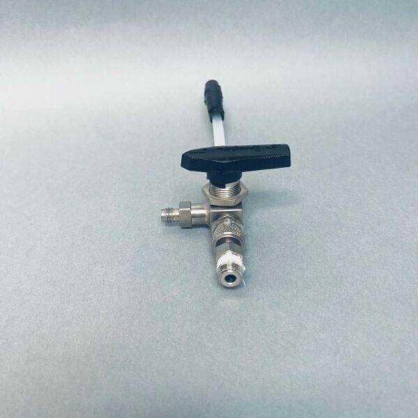 Swagelok 3 Way Ball Valve with 1/4 in. Tube Fittings and 1/4 in. MNPT Ball Valves Swagelok