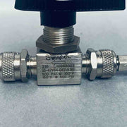 Swagelok Ball Valve 1/16" 1/4" 1/4" 3-Way Valve Lot of 2 Valves Ball Valves Swagelok