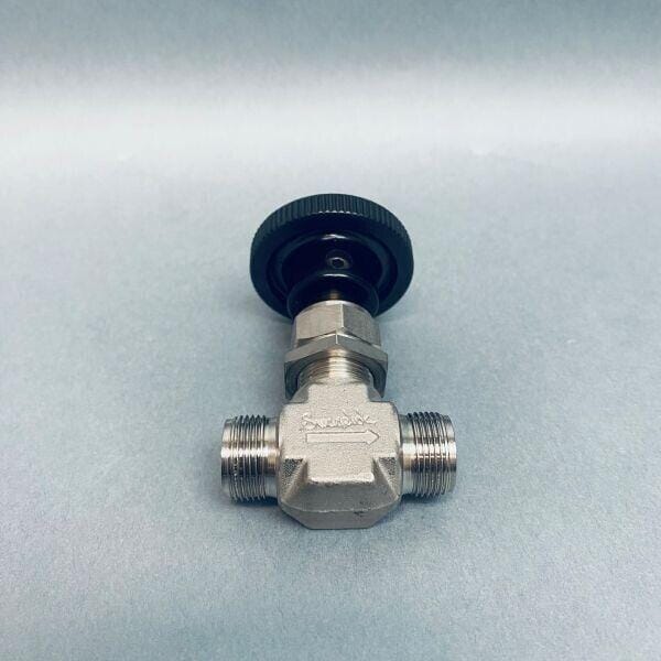 Swagelok Integral Bonnet Needle Valve 1/2 in. MNPT Stainless Steel Needle Valves Swagelok