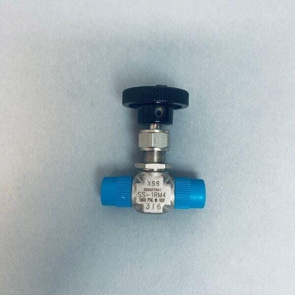 Swagelok Integral Bonnet Needle Valve 1/4 in. MNPT Regulating Stem 316 Stainless Valves Swagelok
