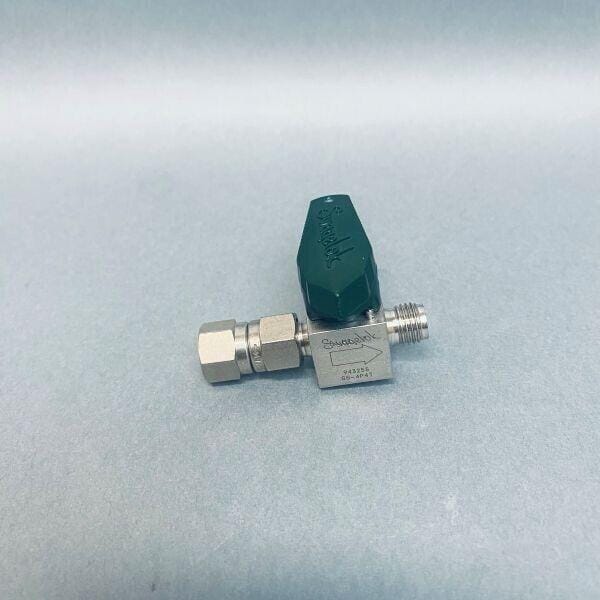 Swagelok Plug Valve 1/4 in. Stainless Quarter Turn Plug Other Valves & Manifolds Swagelok