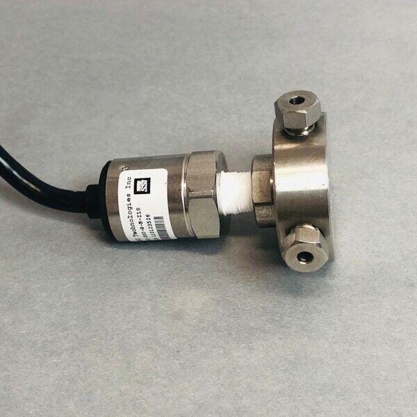 Teledyne Pressure Transducer for CombiFlash Rf Systems Other Medical & Lab Equipment Teledyne