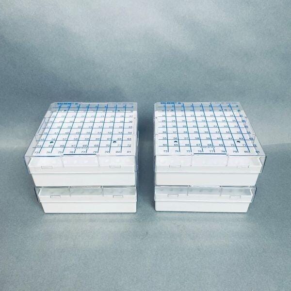 Thermo Nalgene Microcentrifuge Tube Box 81 Place for 0.5 ml Vials Total of 4 Tube Racks Thermo Scientific
