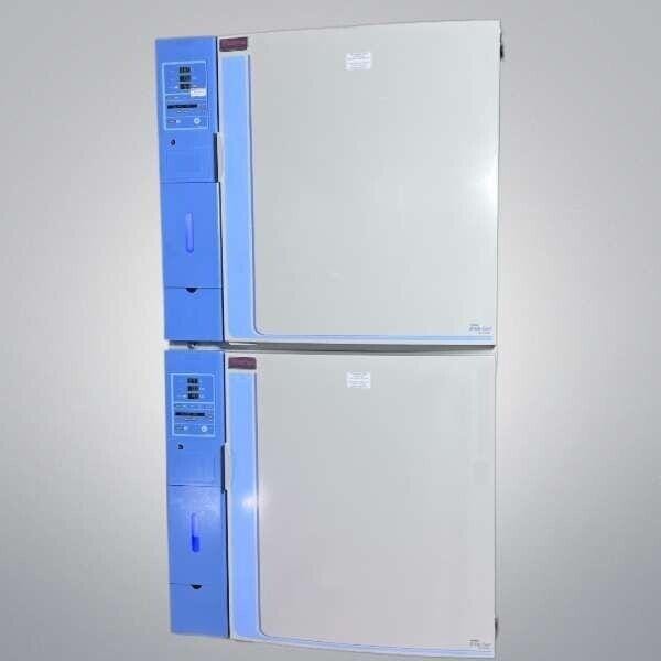 Thermo Scientific 3310 Forma Steri-Cult CO2 Incubators Stacked Lab Equipment: Other Lab Equipment Thermo Scientific