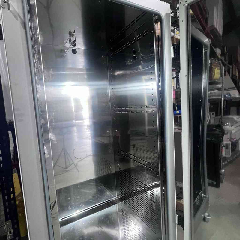 Thermo Scientific Heratherm OGS400 419 L Gravity Convection Oven 250 C Lab Furnaces & Ovens Thermo Scientific