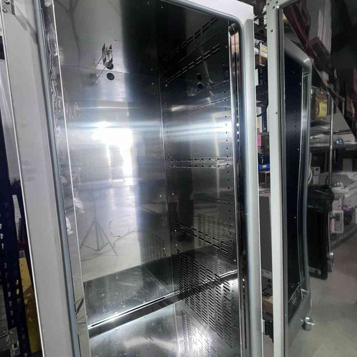 Thermo Scientific Heratherm OGS400 419 L Gravity Convection Oven 250 C Lab Furnaces & Ovens Thermo Scientific