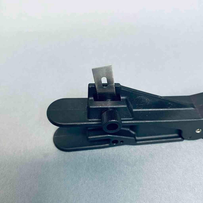 Thermo Scientific Polymer Tubing Cutter with 5 Replacement Blades Hose & Tubing Thermo Scientific