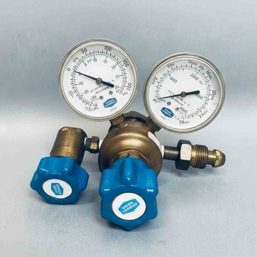 Union Carbide Gas Pressure Regulator Brass with Gauges Air Pressure Regulators Union Carbide