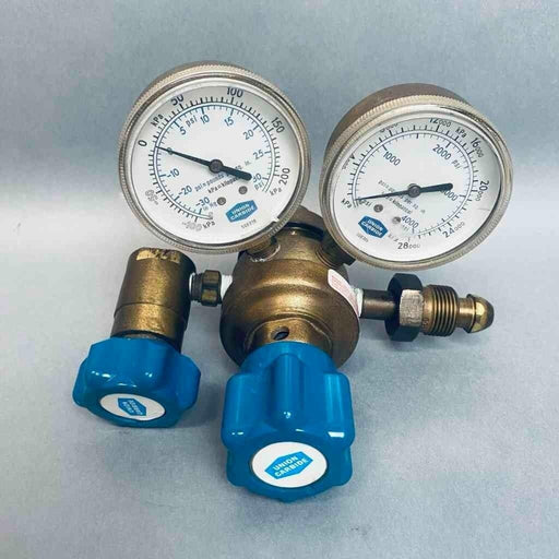 Union Carbide Gas Pressure Regulator Brass with Gauges Air Pressure Regulators Union Carbide