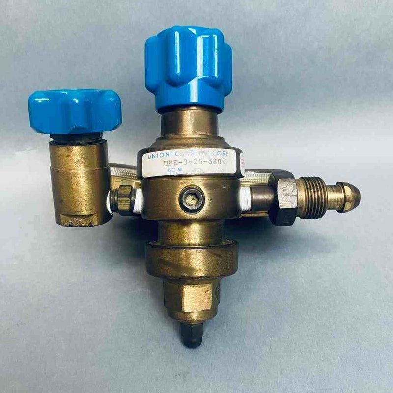 Union Carbide Gas Pressure Regulator Brass with Gauges Air Pressure Regulators Union Carbide