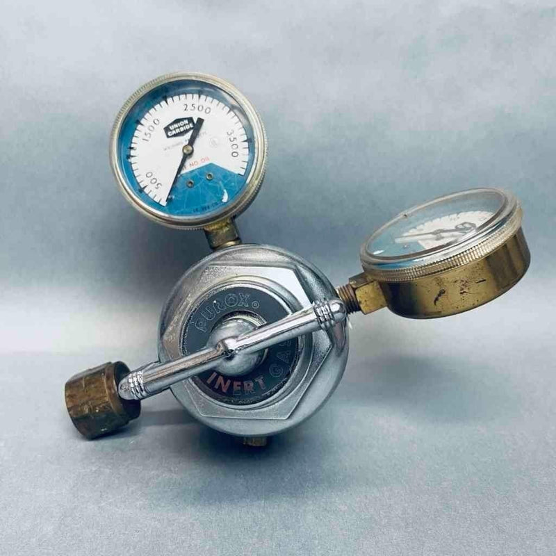 Union Carbide Purox Two Stage Gas Regulator for Inert Gas Air Pressure Regulators Union Carbide