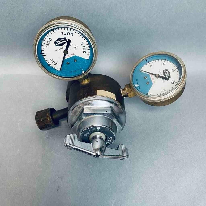 Union Carbide Purox Two Stage Gas Regulator for Inert Gas Air Pressure Regulators Union Carbide