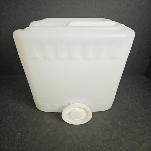 USP Stackable Carboy HDPE 10 L with Screw Cap Pack of 4 Carboys United States Plastic Corp