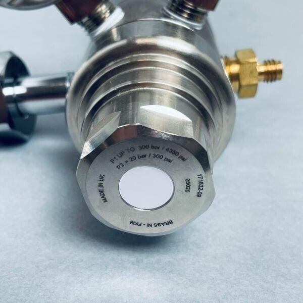 Victor Spec Master Two Stage High Purity Gas Regulator CGA580 Inlet Air Pressure Regulators Victor