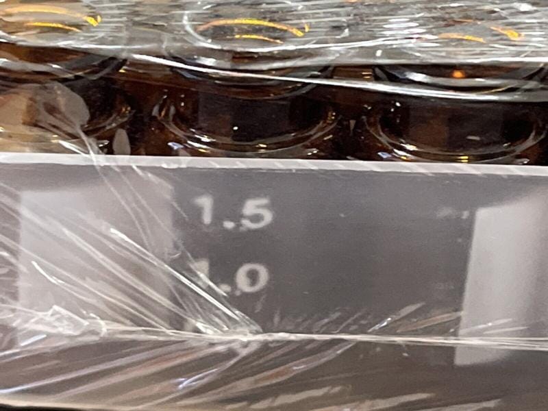 VWR Amber Glass Vial 2ml Screw Cap Neck with Write On Patch — Life ...