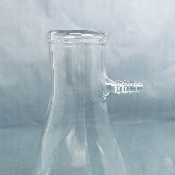 VWR Filtering Flask 1000 ml Graduated Heavy Wall Stopper #8 Total of 4 Flasks Glassware VWR