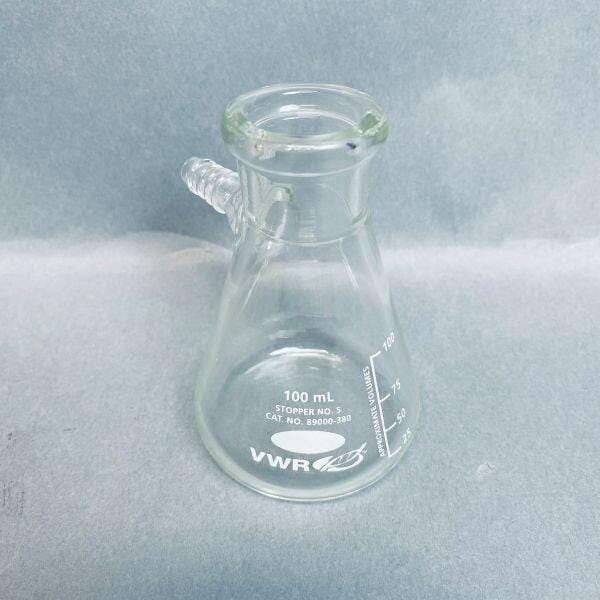VWR Filtering Flask Heavy Wall 100 ml Side Hose Connection Lot of 4 Flasks Glassware VWR