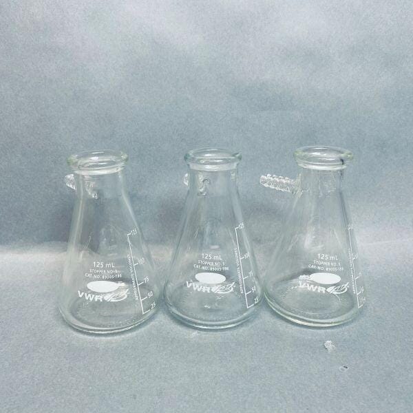 VWR Filtering Flask Heavy Wall 125 ml Side Hose Connection Lot of 3 Flasks Glassware VWR