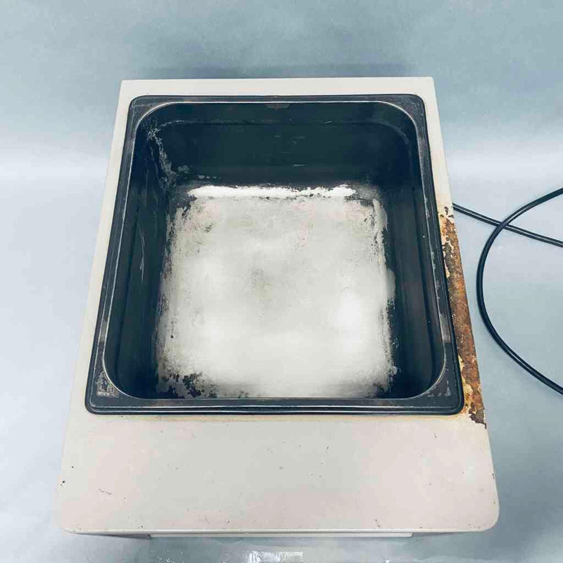 VWR Heated Water Bath Model 1235PC 14 L Capacity Water Baths, Circulators & Chillers VWR